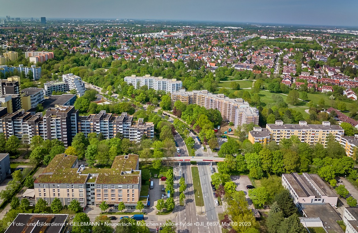 09.05.2023 - Marx-Zentrum mit Karl-Marx-Ring 52-62 und 53-57 in Neuperlach